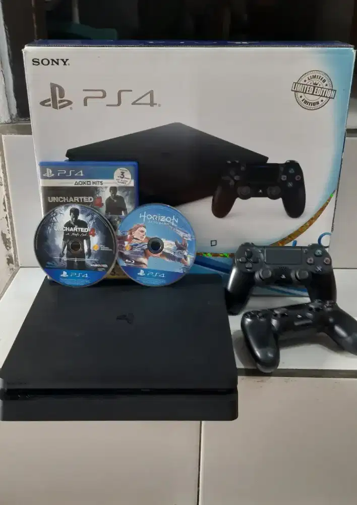 Dijual PS4 SLIM ORI 1TB CUH 22XX SESUAI FOTO Terjangkau Murah