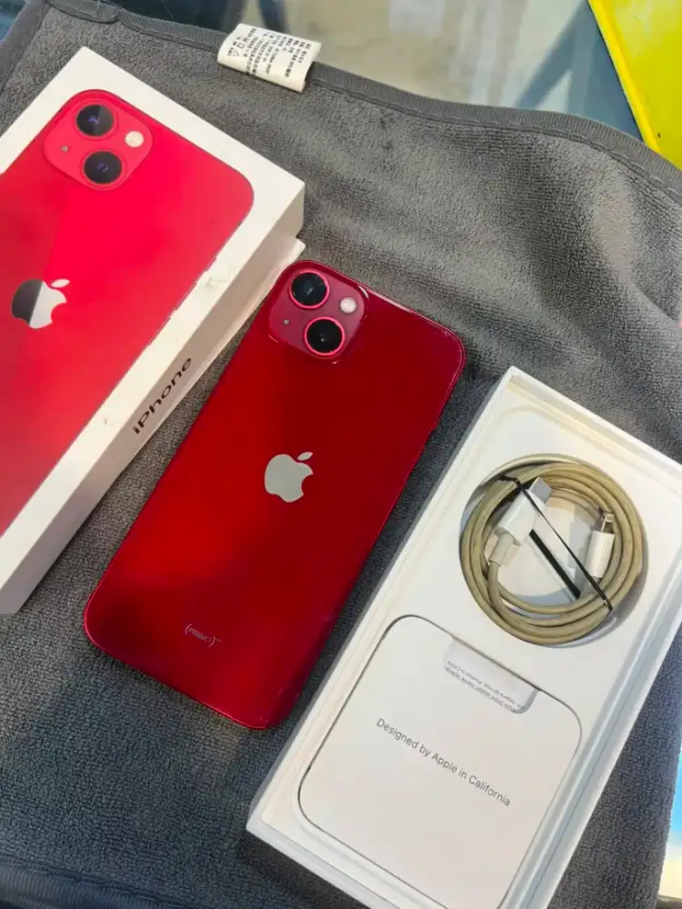 iPhone 13 128GB Red iBox BH 88% lengkap