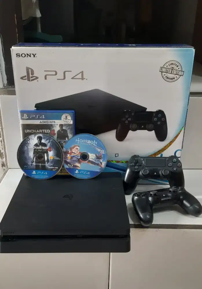 Dijual PS4 SLIM ORI 1TB CUH 22XX SESUAI FOTO Terjangkau Mrh Meriah