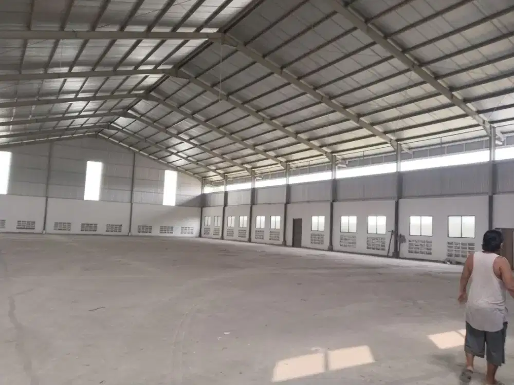 Gudang Siap Pakai 4600 m², Akses Truk & Toll Mudah