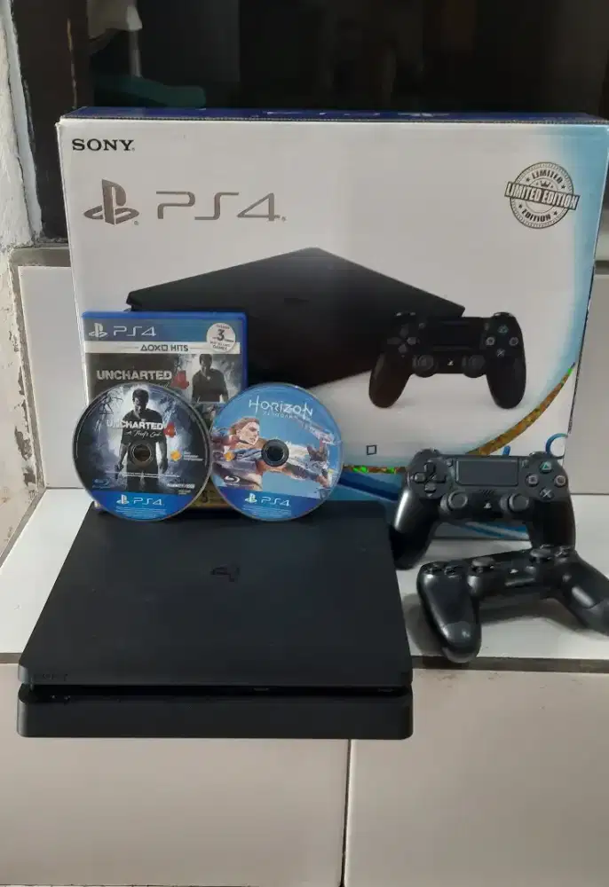 Dijual PS4 SLIM ORI 1TB CUH 22XX SESUAI FOTO Terjangkau Murah Meriah