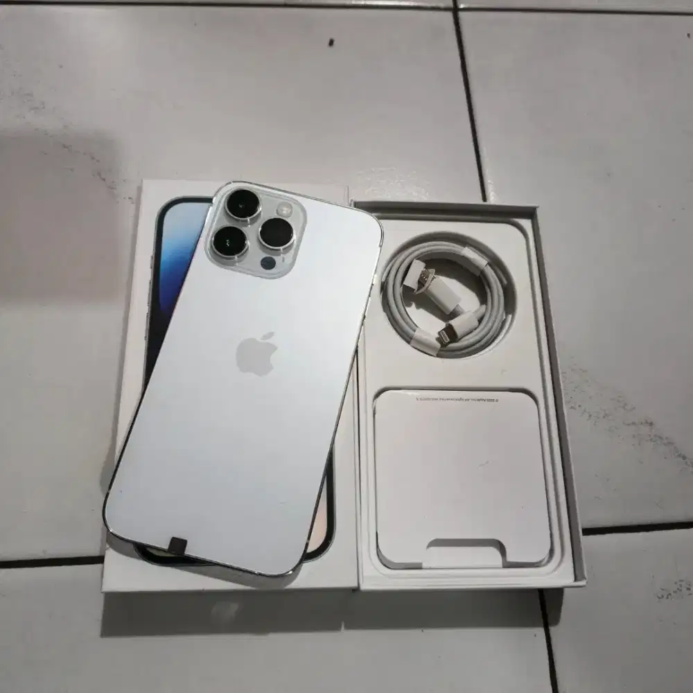 IPHONE 14PROMAX 128GB ALL OPERATOR

FISIK MULUS 98% LIKE NEW