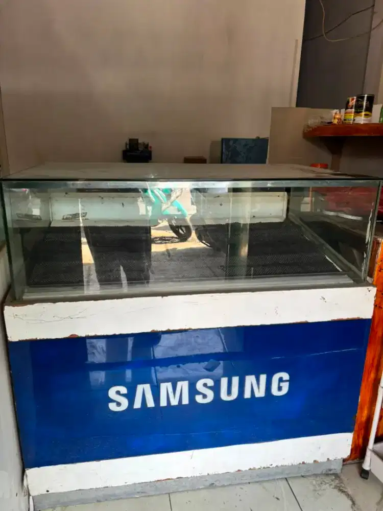 Etalase handphone samsung 2