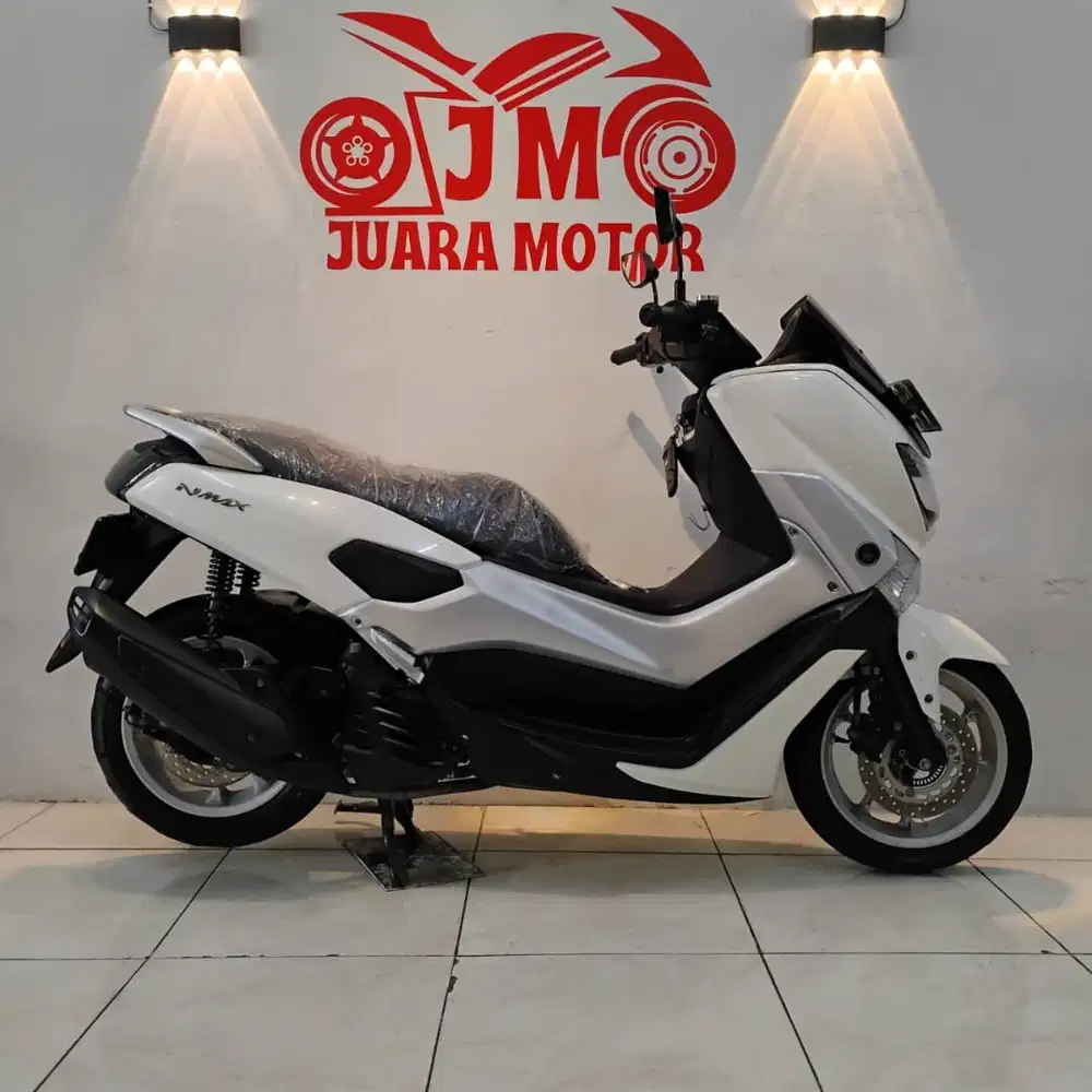 YAMAHA NMAX 2017 SURAT LENGKAP MESIN HALUS KONDISI SIAP PAKAI