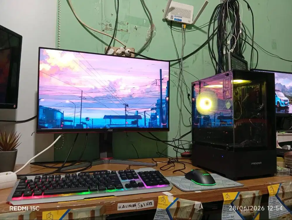 1 Set Pc core i3 gen 10 + RTX 3050 + layar AOC 27
