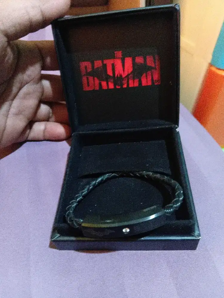 Gelang kesehatan BATMAN