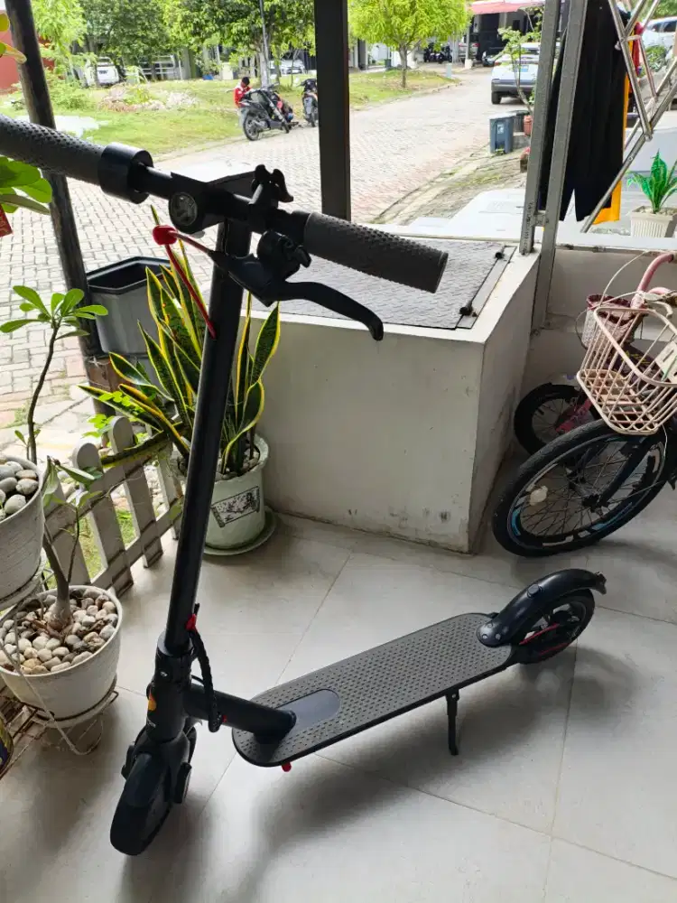 *DISKON 50%* Scooter / Skuter Electric 8,5inci 7,8AH