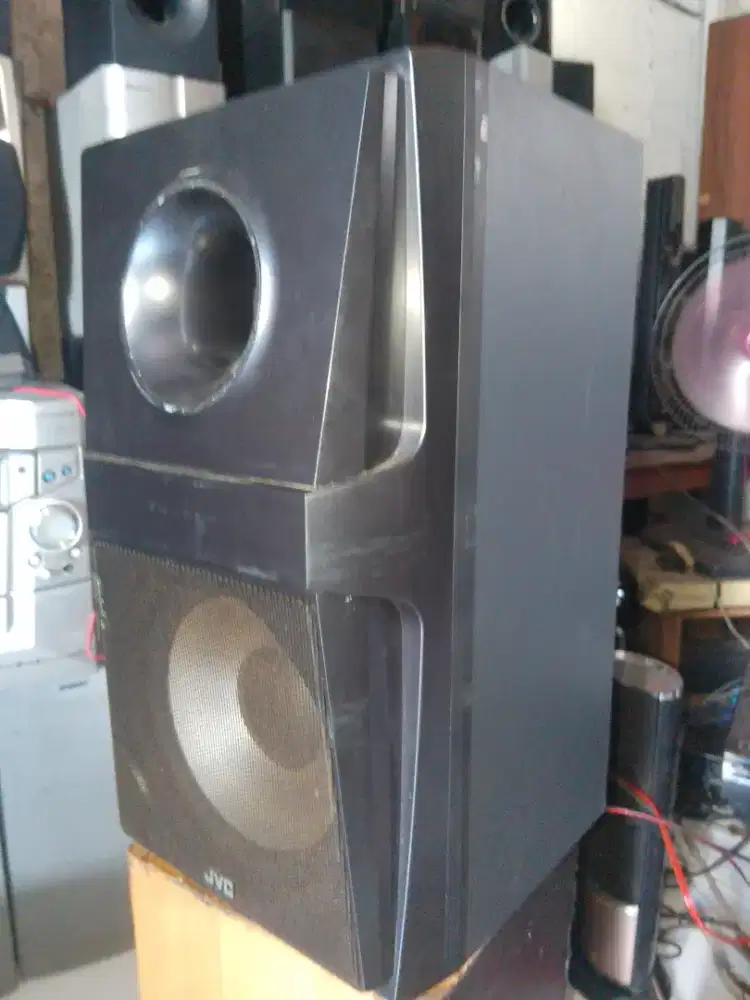 JVC Japan Victor Co Subwoofer 8 in, ,4 ohm, full ori, like new