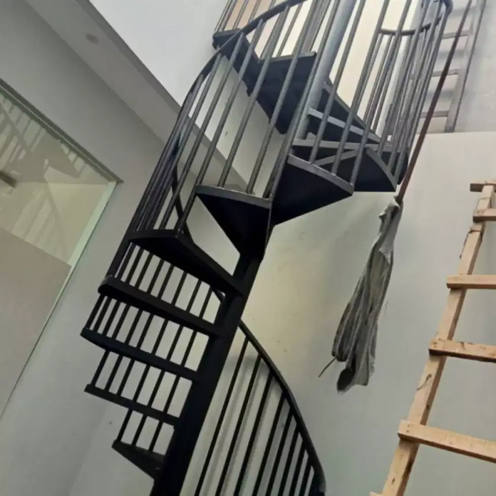 Tangga Putar Modern