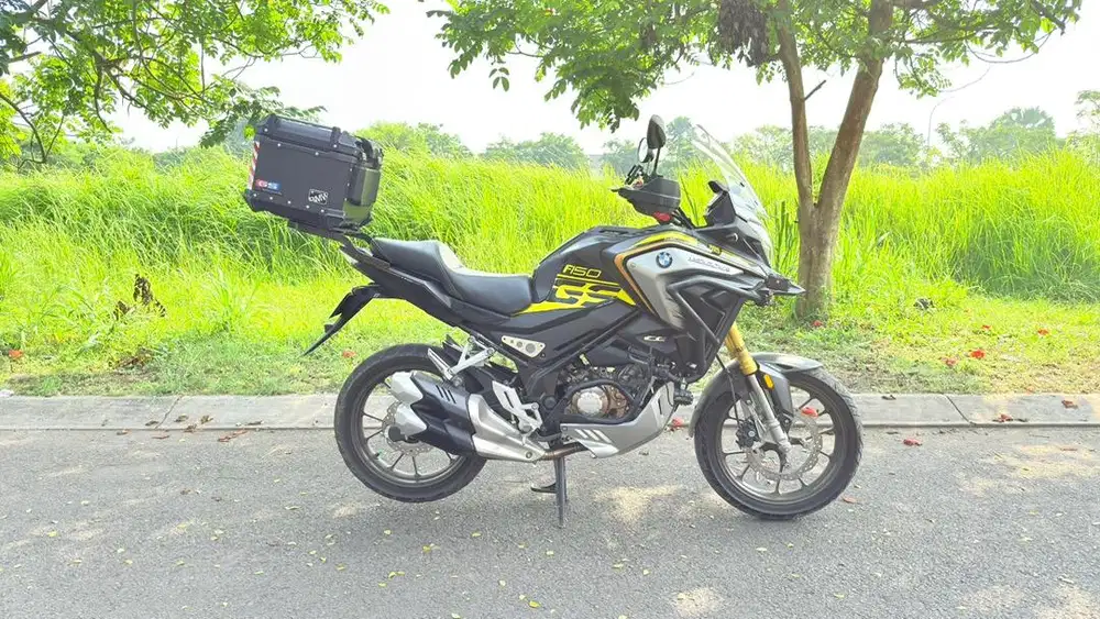 Honda CB150X Siap Touring (Aksesoris Lengkap)