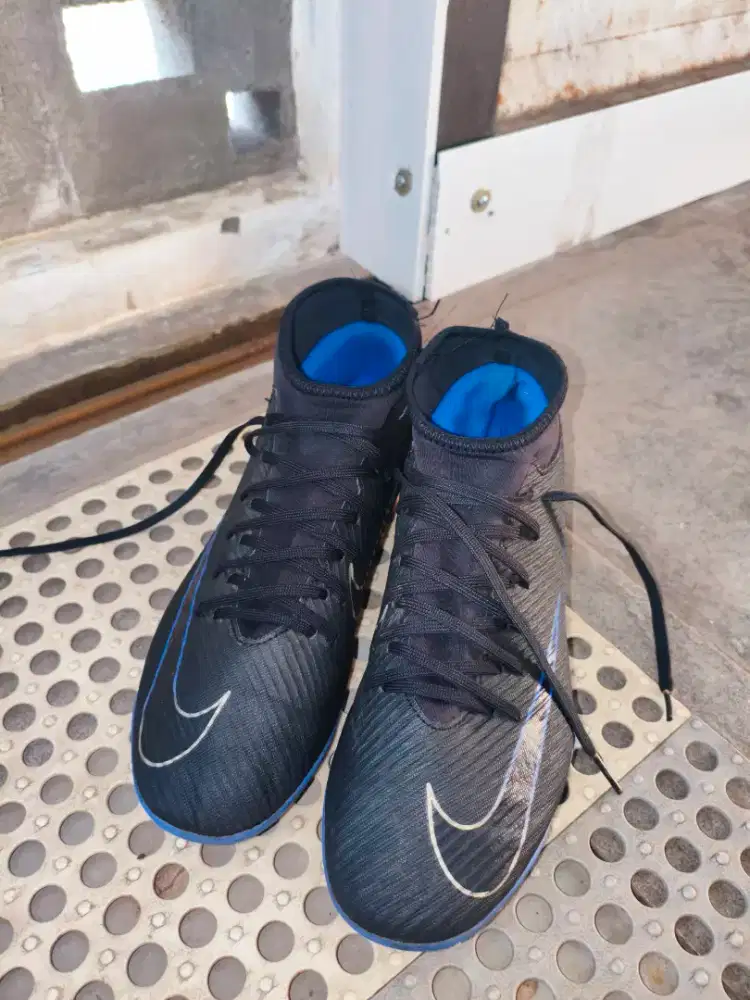 sepatu bola Nike Mercurial Superfly 9 Club