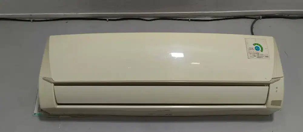 AC 1/2Pk Sharp R32