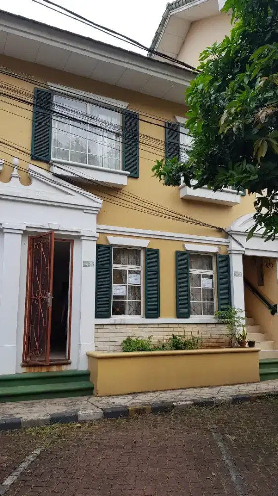 Dijual rumah murah di Lippo Karawaci