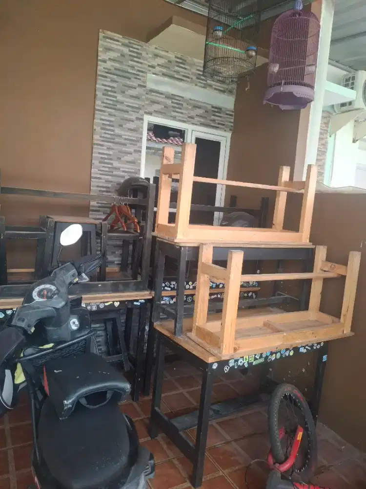 Jual meja dan bangku bekas warkop
