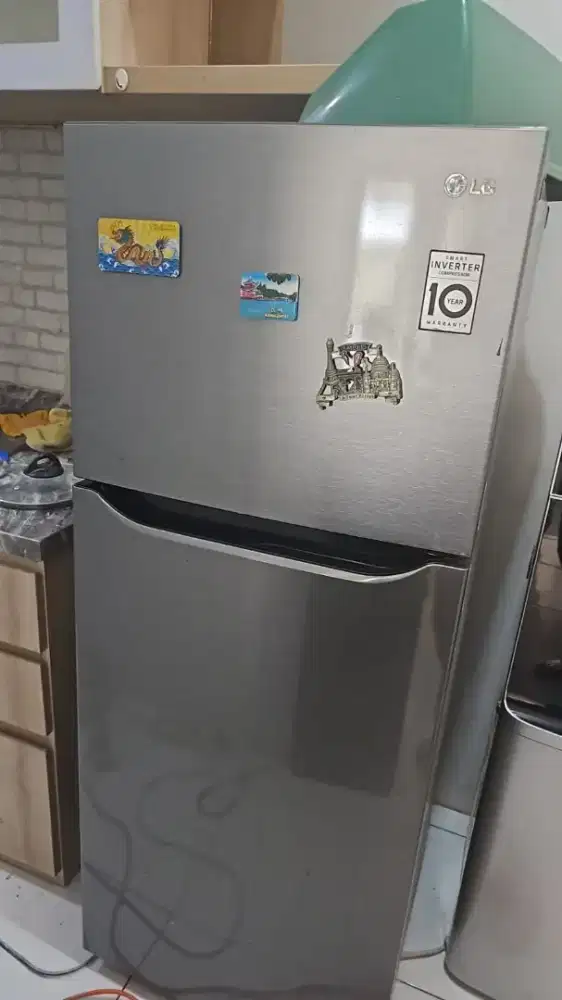 KULKAS MEREK LG 2 PINTU