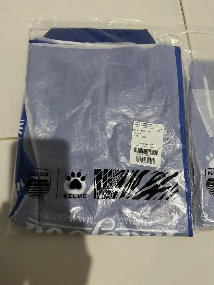 Jersey persib size M dan 5xL suporter original ( tidak kawe kawe an )