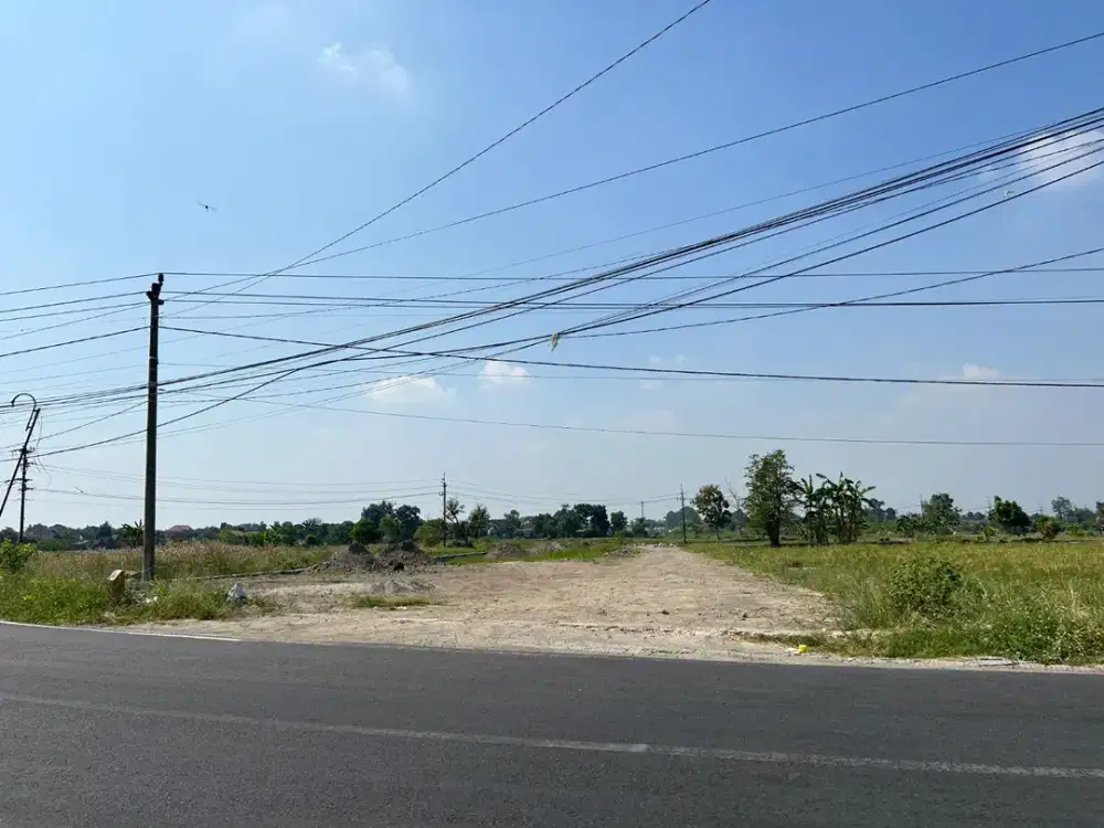 Dijual Tanah Godean Km 7, Akses Jalan Sangat Lebar dan SHM Pekarangan