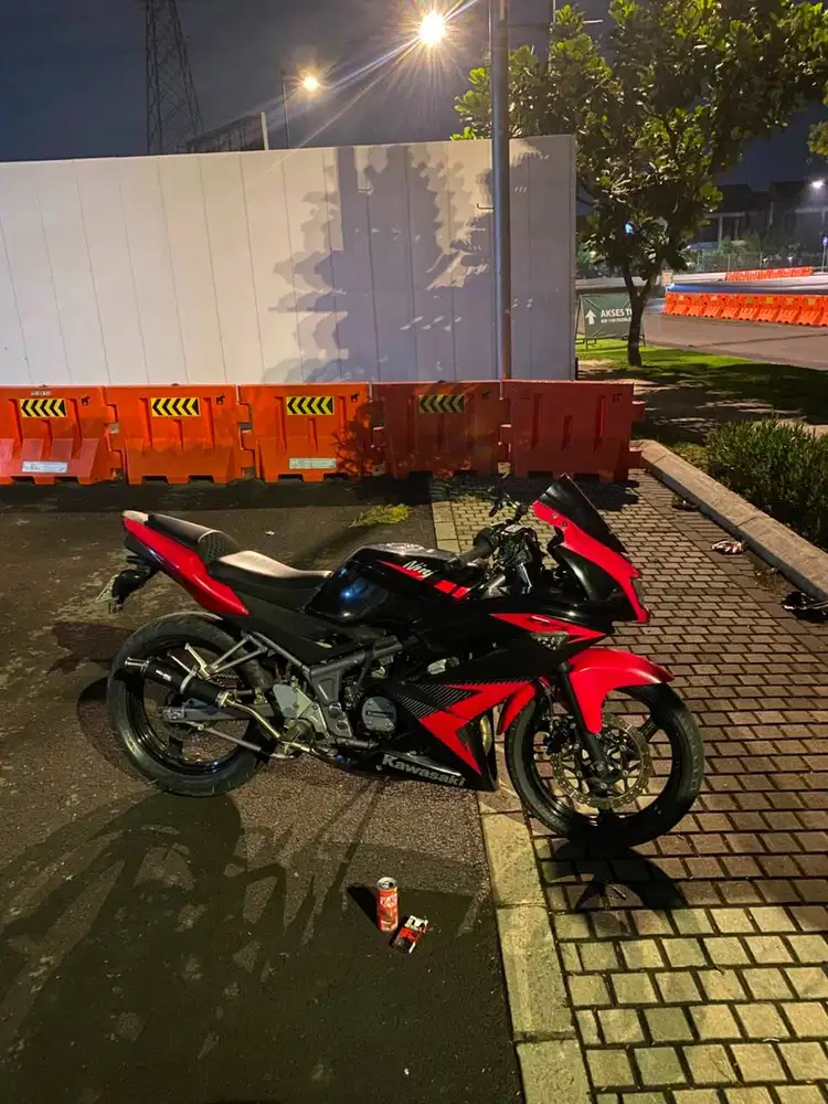 DIJUAL CEPAT Kawasaki Ninja RR New Tahun 2014