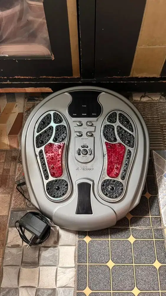 Mesin Pijat Kaki Refleksi Elektronik JE-1808AKP