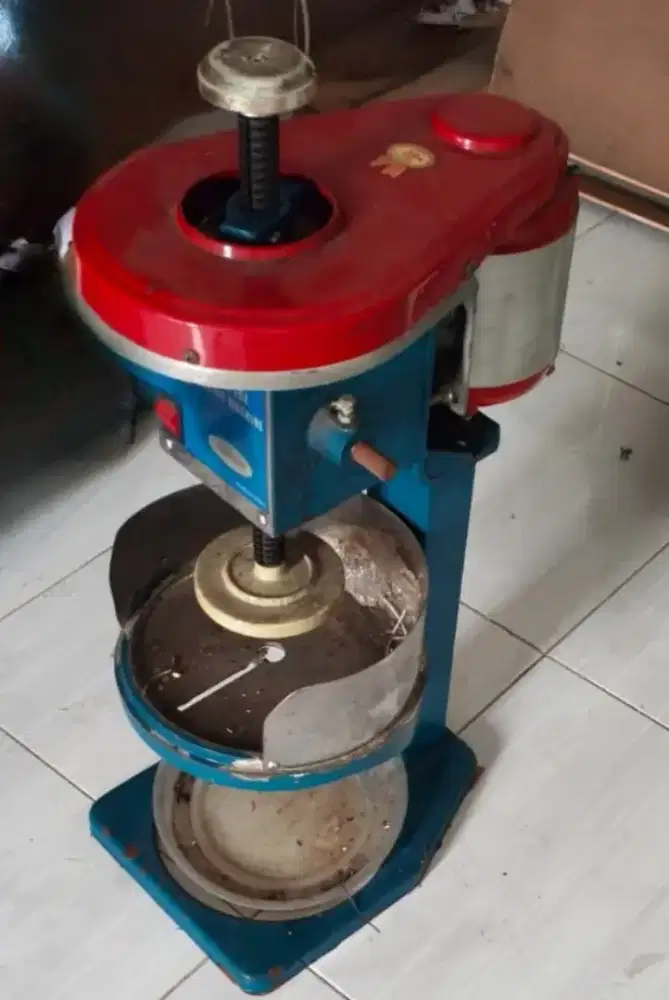 Mesin serut es dengan listrik NEGO