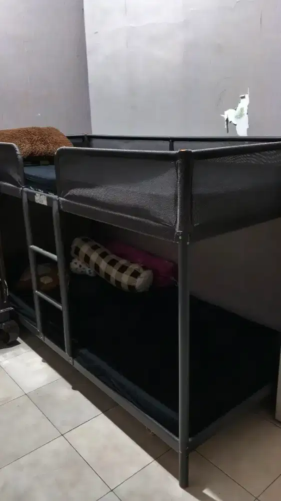 Dipan IKEA Tempat Tidur Tingkat Anak