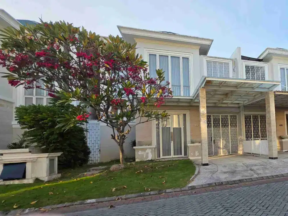 DISEWAKAN RUMAH CANTIK 2 lantai Lokasi Elit Culuster Long Beach Pakuwon City Surabaya