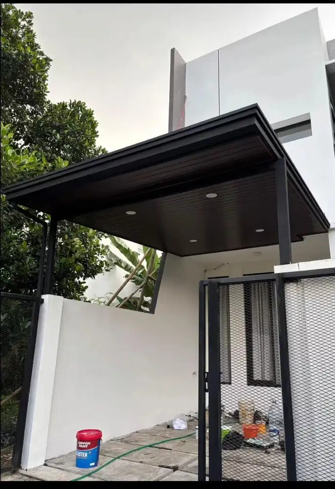 Pemasangan kanopi pvc minimalis modern