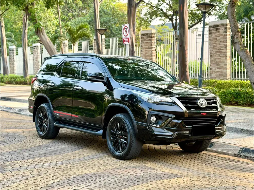 (CASH) Toyota Fortuner VRZ TRD 2020