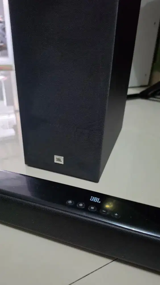 JBL Cinema 160 Soundbar dan Subwofer