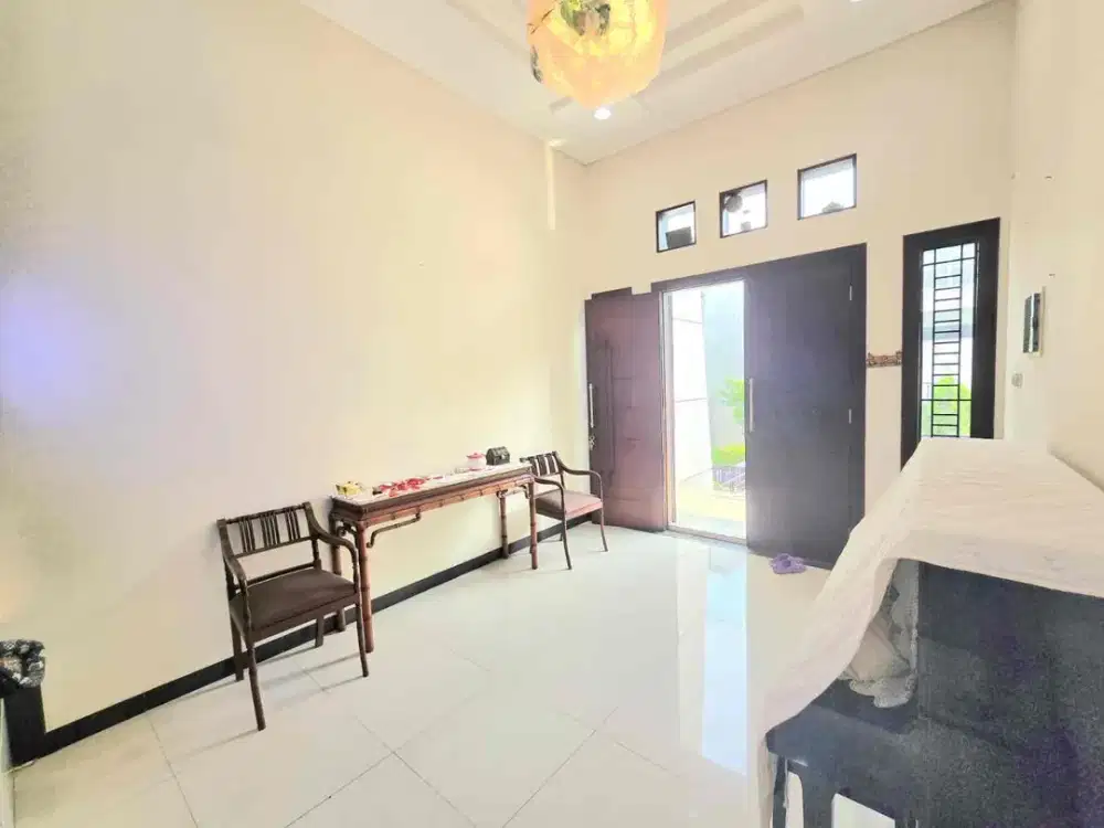Disewakan rumah siap huni di manyar pik dekat sekolah BBS
