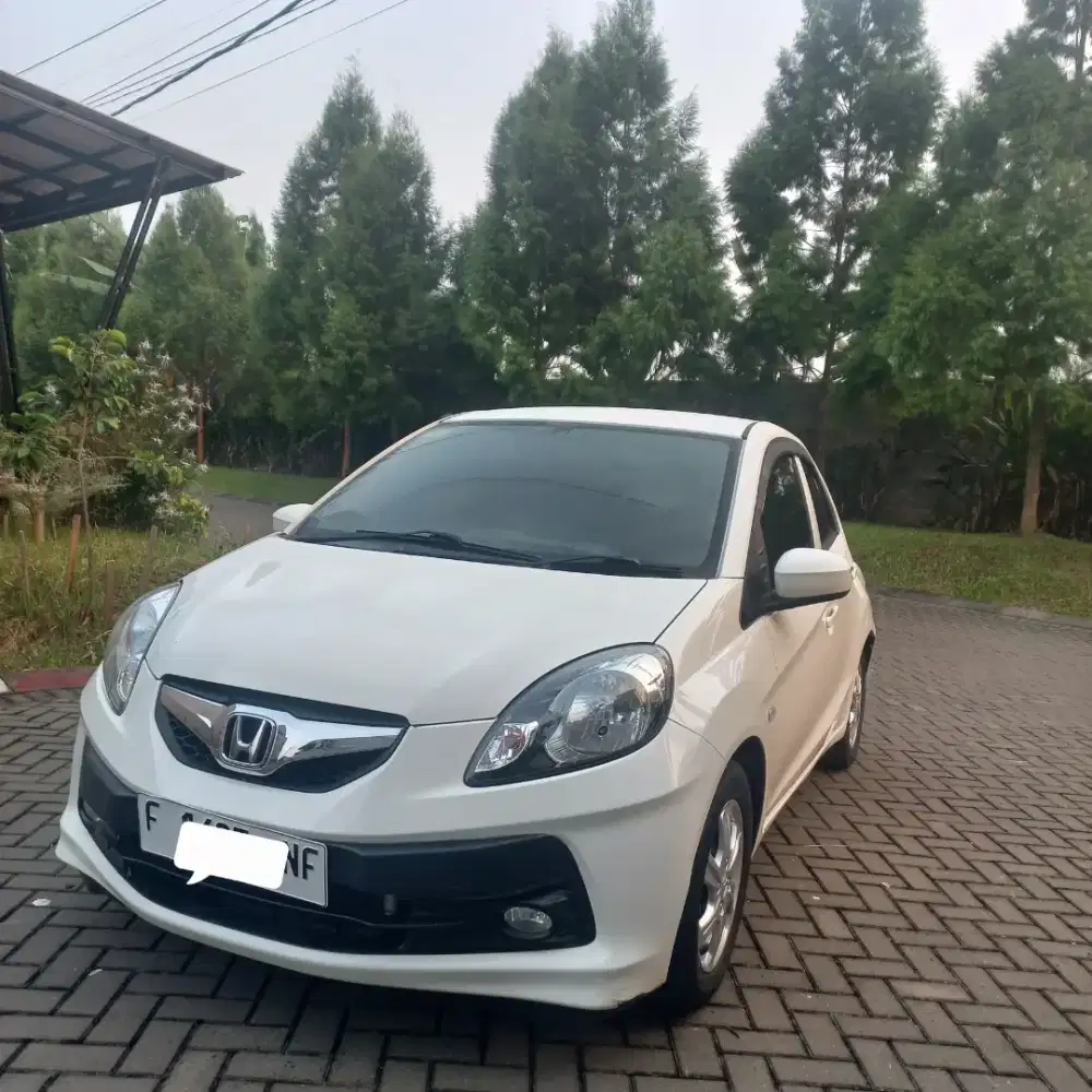 Honda Brio E 1200cc mt