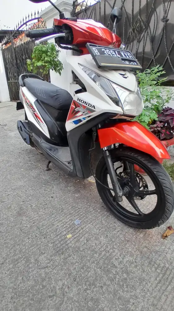 Bismillah jual honda beat esp thn 2015