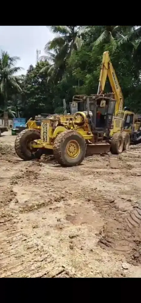 Grader Komatsu 535 tahun 2018