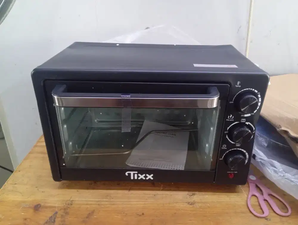 Oven listrik TIXX 30L 1000w
