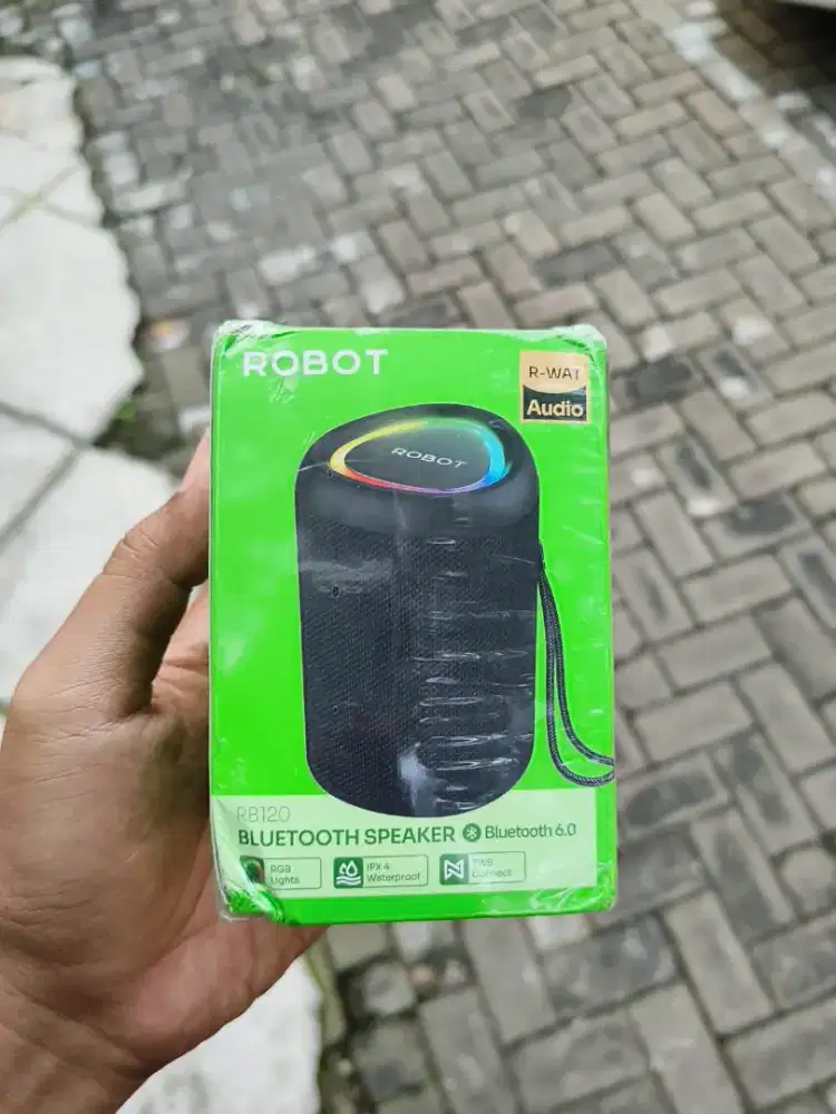 NEW Speaker ROBOT RT120
