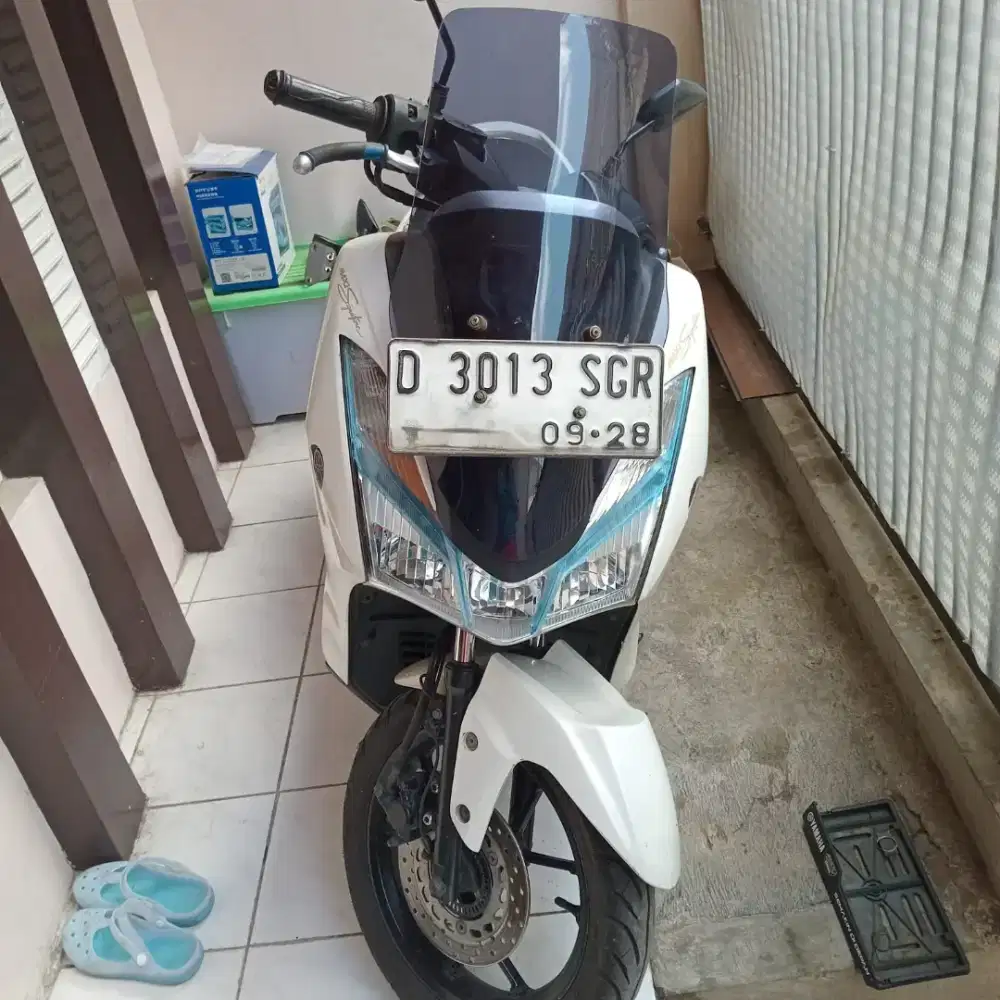 Lexi putih 2018
