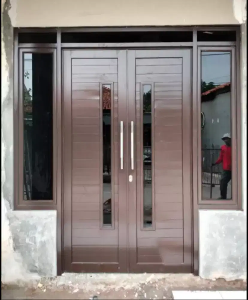 Pintu alumunium spanrel Doble