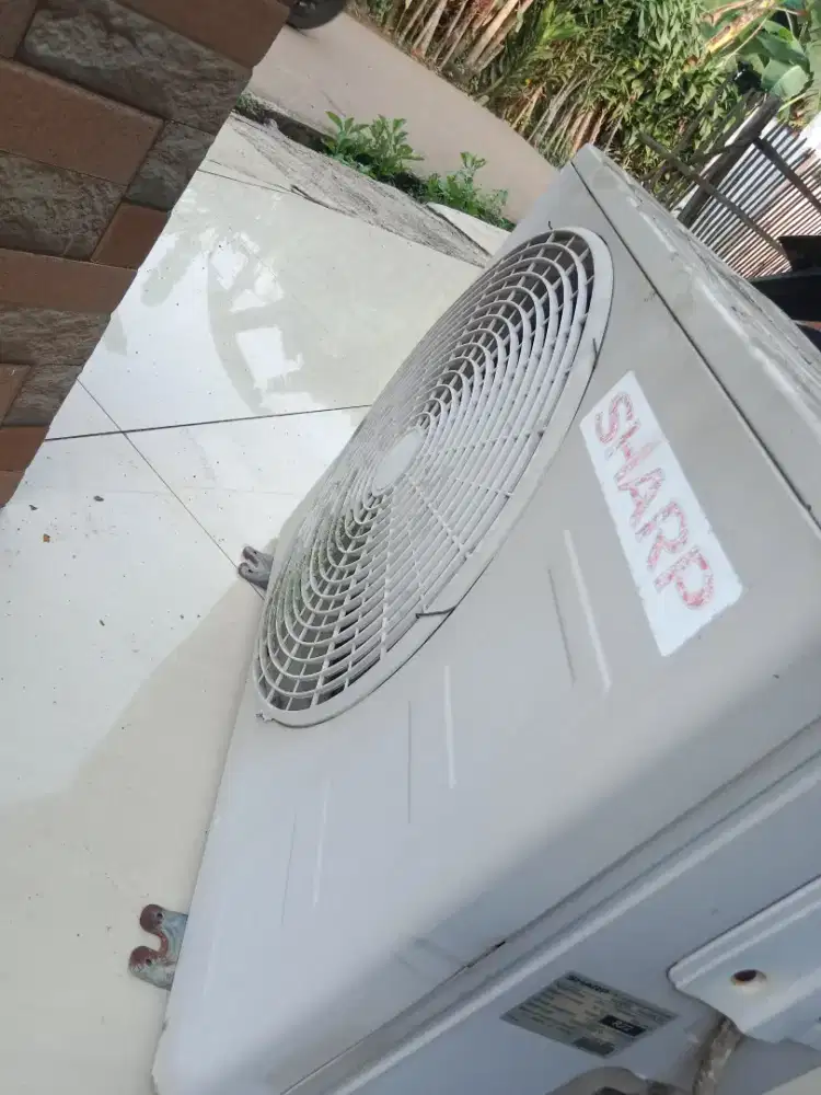 Terima ac bekas rusak