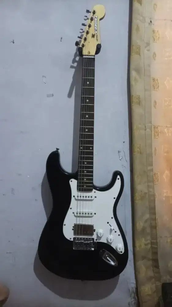 Gitar Listrik Fender Stratocaster HSS custom + Ampli