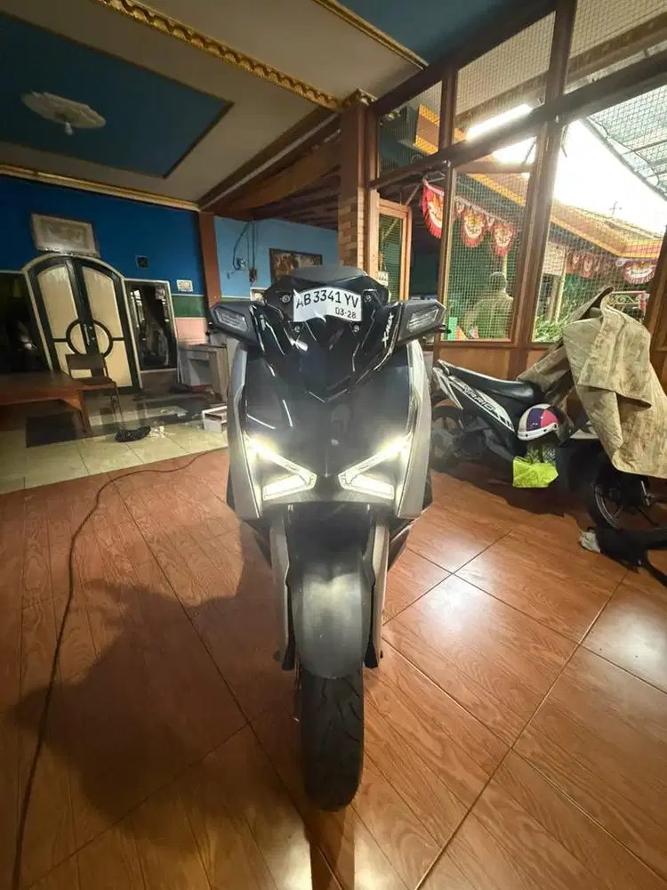 LOW KM! Yamaha Xmax 2023 Black on Black (Wrapping Silver)