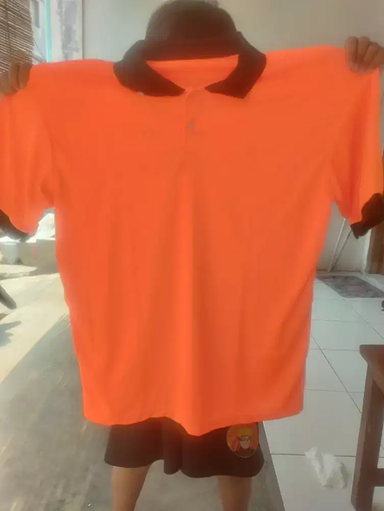Cuci gudang baju polo
