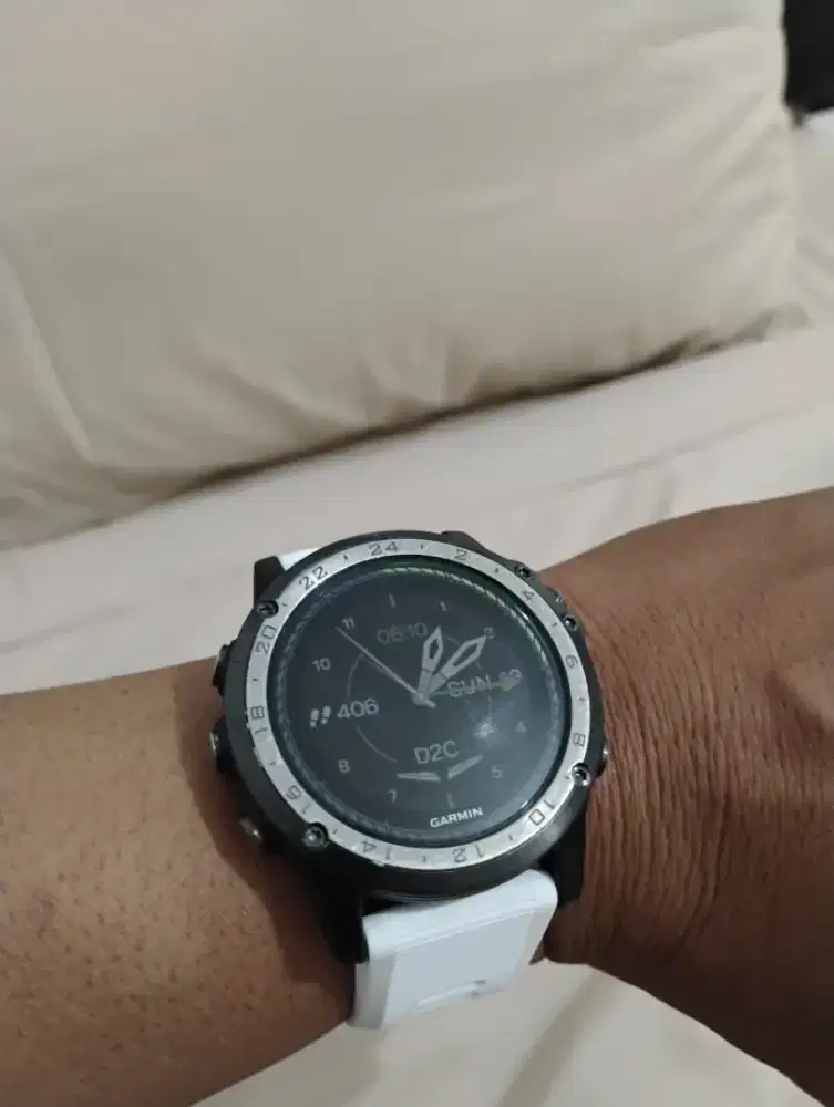 Dijual Jam Garmin D2 Charlie