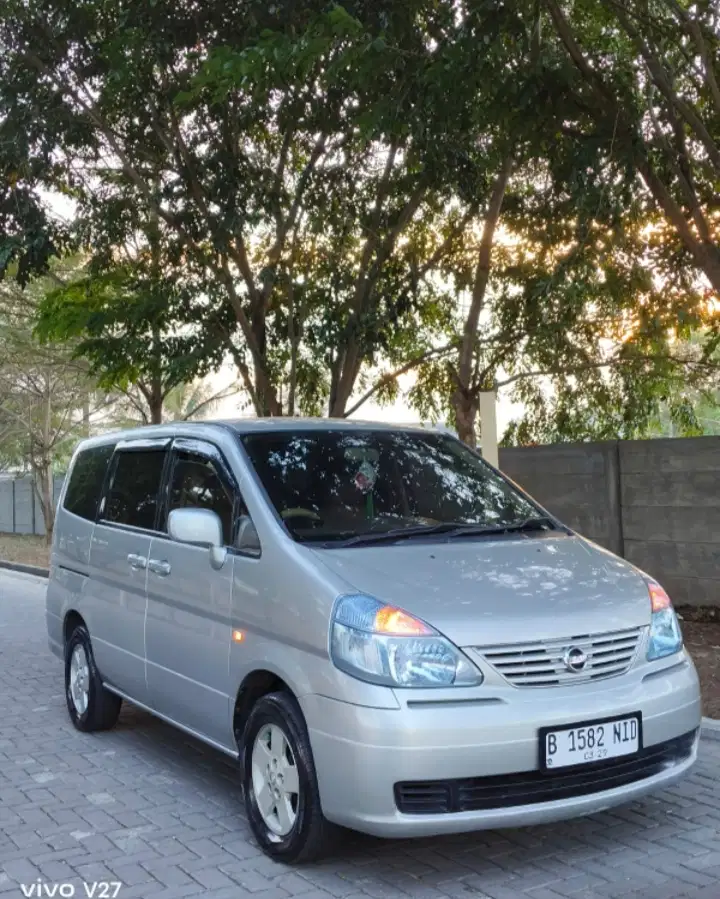 Nissan Serena 2005 Bensin