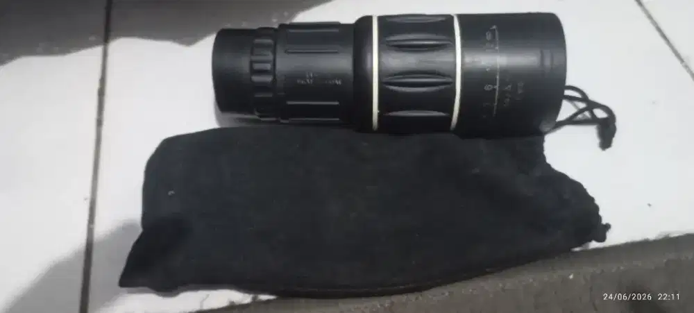 Teropong Monokular Focus Zoom Lens 66 M/8000 M