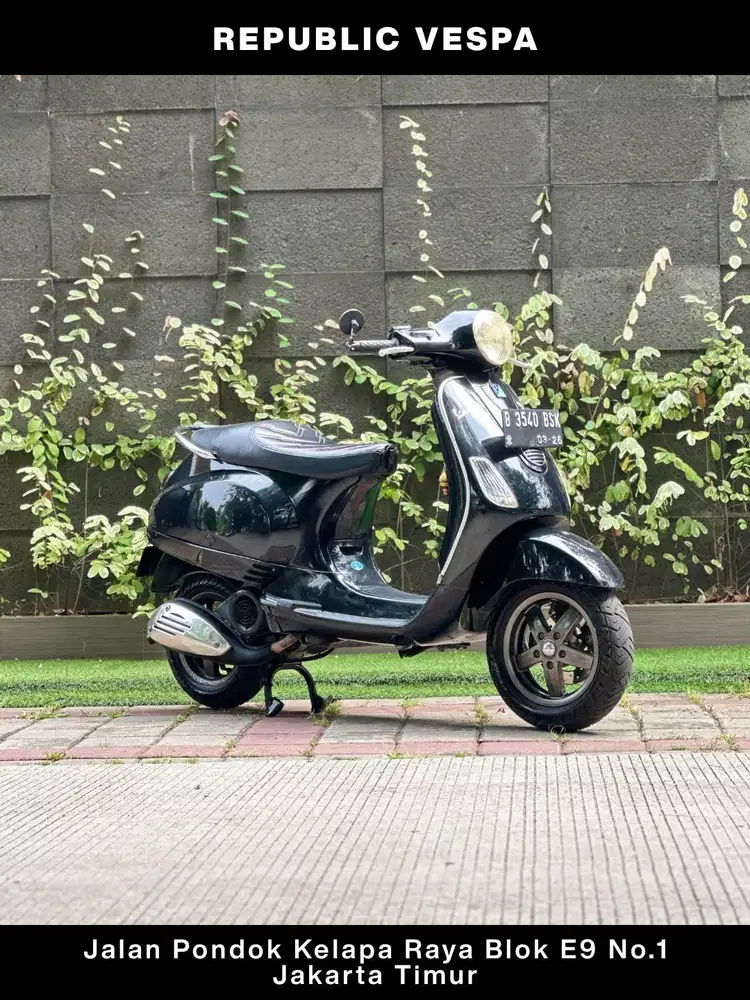 TERMURAH PIAGGIO VESPA LX150 2V IE THN 2012 NERO VULCANO