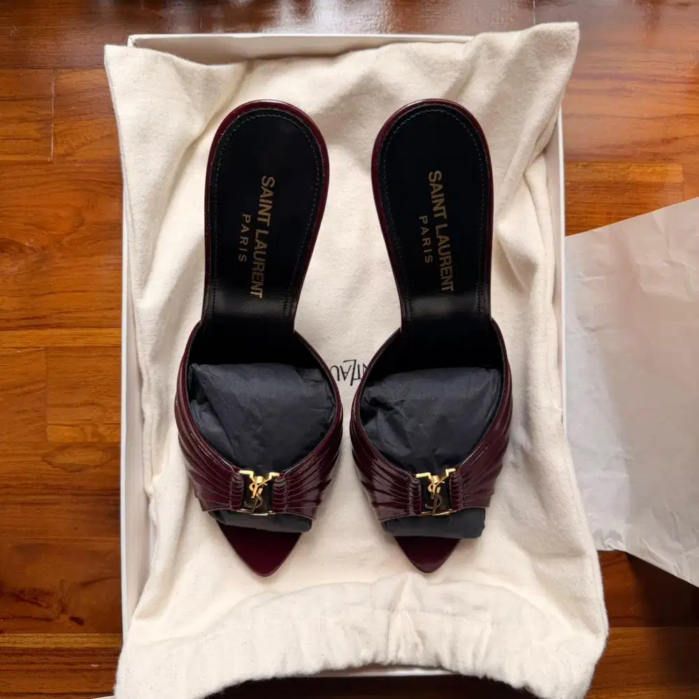 Saint Laurent Babylone 90
