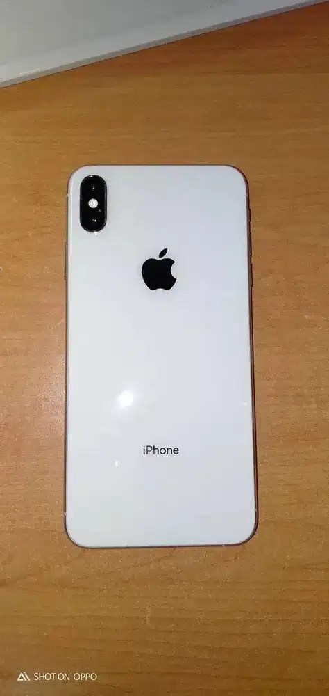 iPhone XS Max (White)