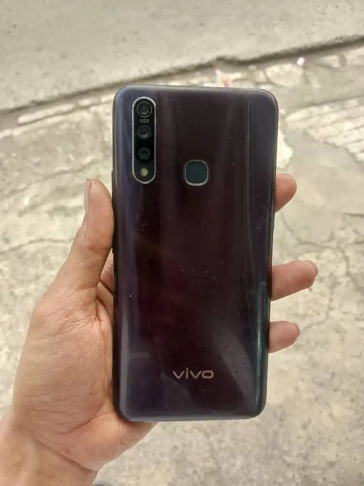 VIVO Z1 PRO 6/128 BEKAS LENGKAP