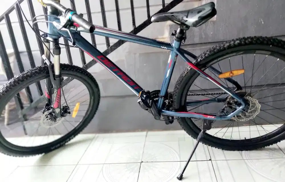 Sepeda MTB United Detroit 1