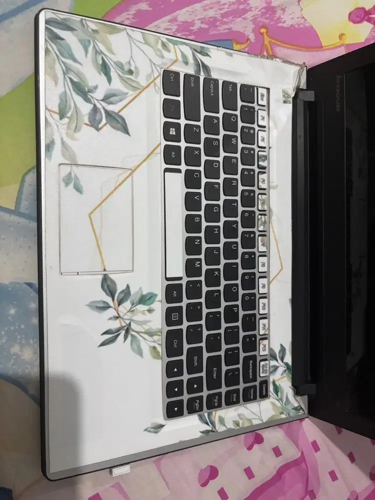 Laptop Lenovo 300-14